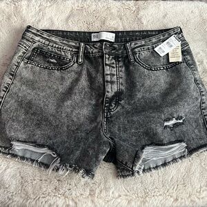 RSQ Vintage High Rise Women’s black ripped denim shorts size 33 NWT